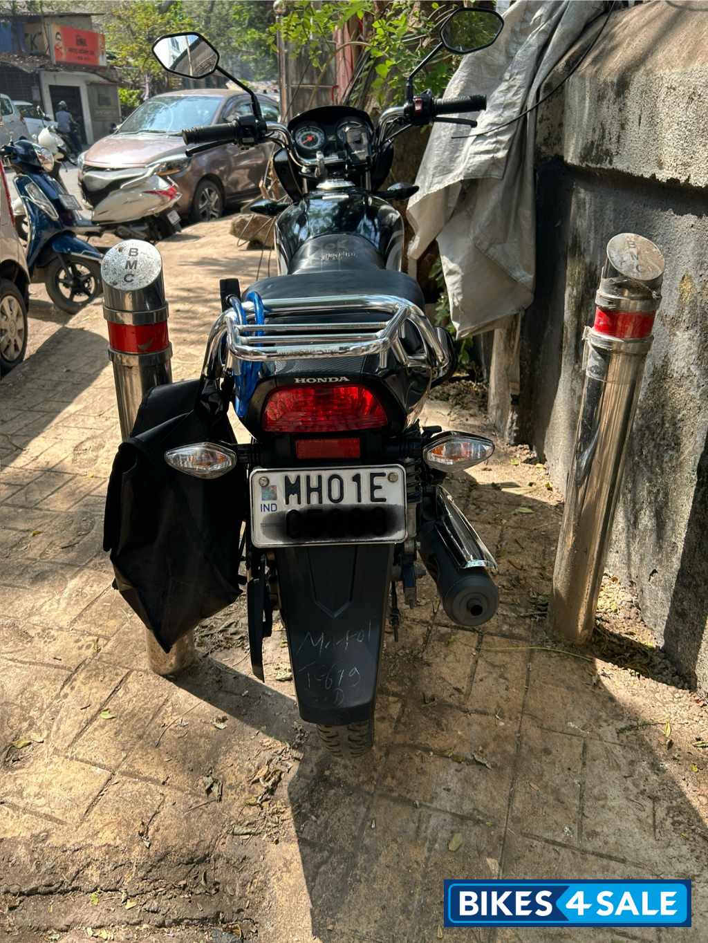 Black Honda CD 110 Dream Deluxe BS6 Black Honda CD 110 Dream Deluxe BS6