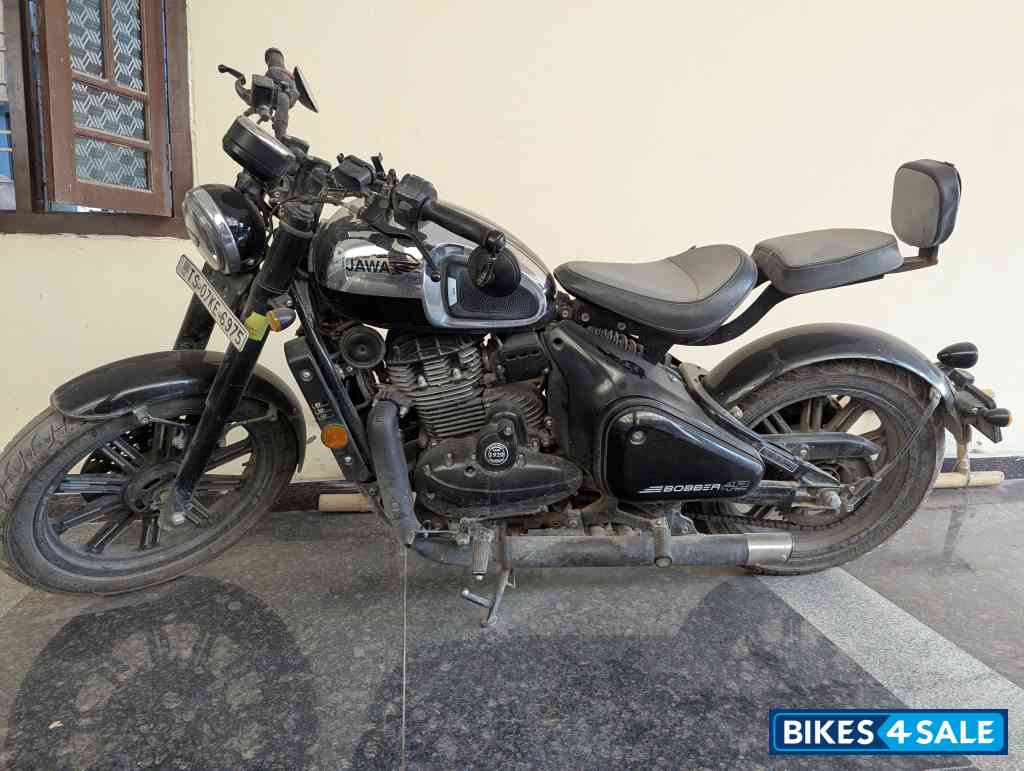 Black Mistic Jawa 42 Bobber Black Mirror Black Mistic Jawa 42 Bobber Black Mirror