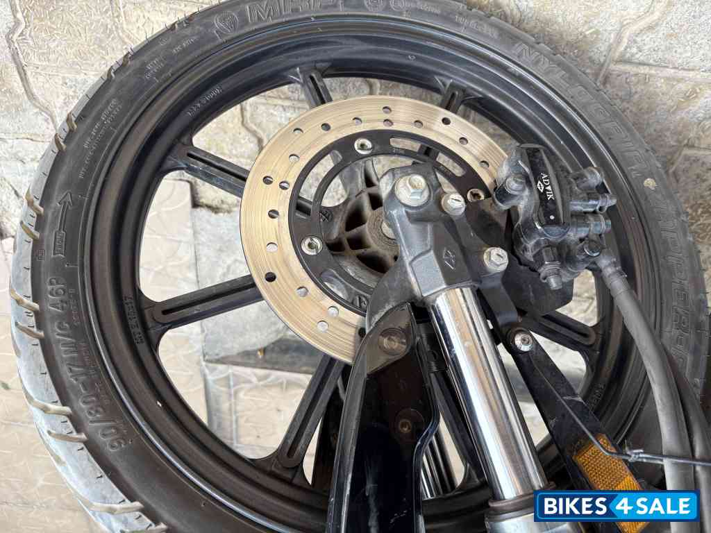 Black Revolt RV 400 Black Revolt RV 400