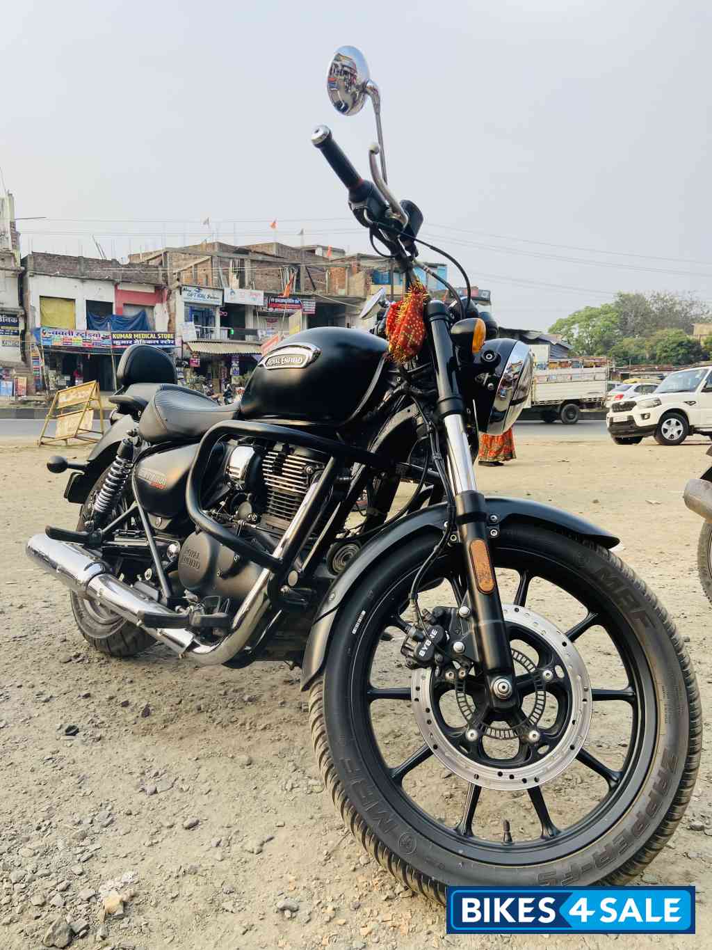 Royal Enfield Meteor 350 Stellar Royal Enfield Meteor 350 Stellar