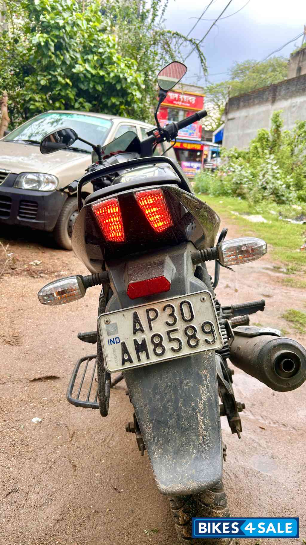 Black Bajaj Pulsar 150 DTSi Black Bajaj Pulsar 150 DTSi