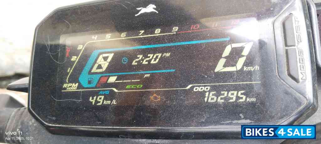 Red And Black TVS Raider 125