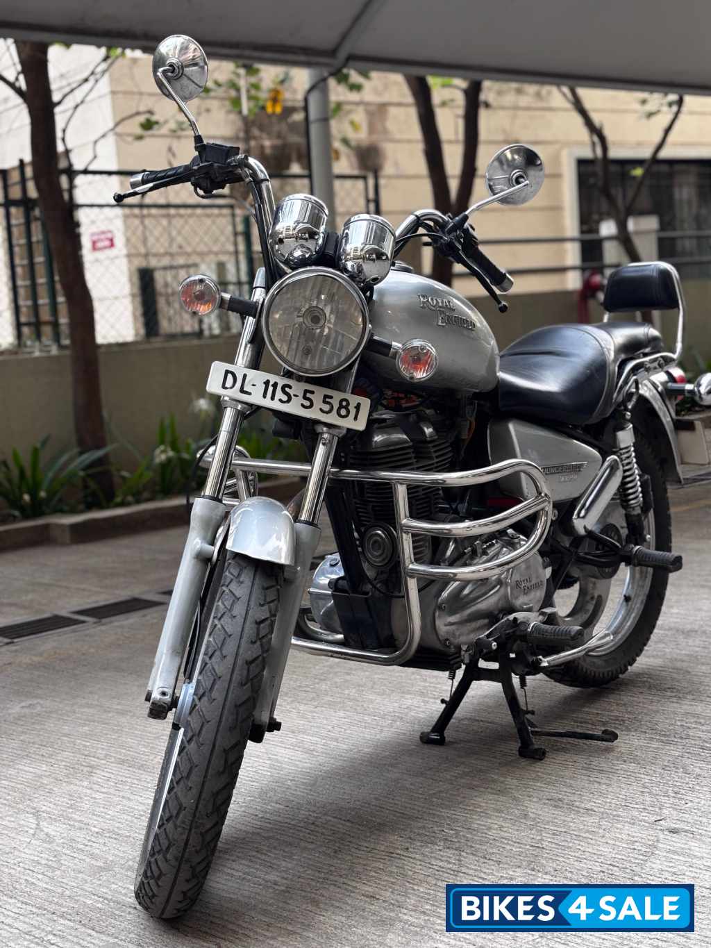 Royal Enfield Thunderbird TwinSpark 350 Royal Enfield Thunderbird TwinSpark 350