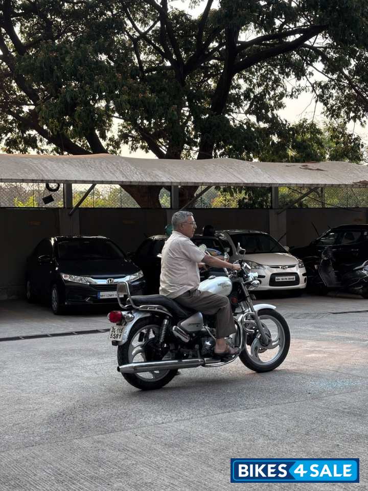 Royal Enfield Thunderbird TwinSpark 350 Royal Enfield Thunderbird TwinSpark 350