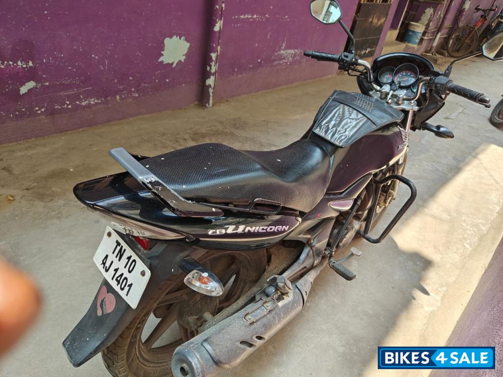 Black Honda CB Unicorn Black Honda CB Unicorn