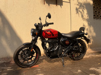Royal Enfield Hunter 350 Metro