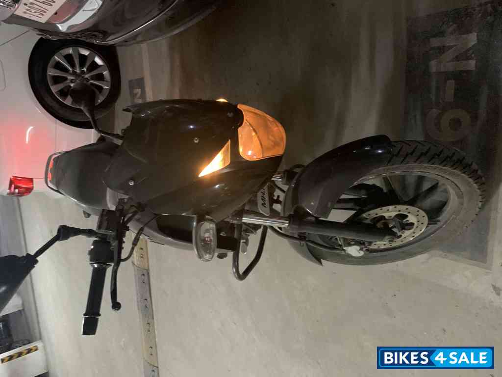 Black Bajaj Pulsar 150 DTSi Black Bajaj Pulsar 150 DTSi