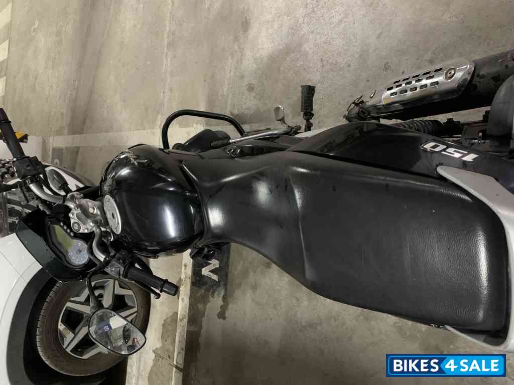 Black Bajaj Pulsar 150 DTSi Black Bajaj Pulsar 150 DTSi