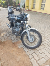 Black Royal Enfield Bullet Electra Twinspark