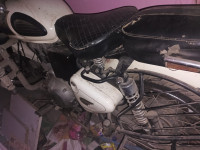 White Royal Enfield Classic 350