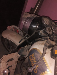 White Royal Enfield Classic 350