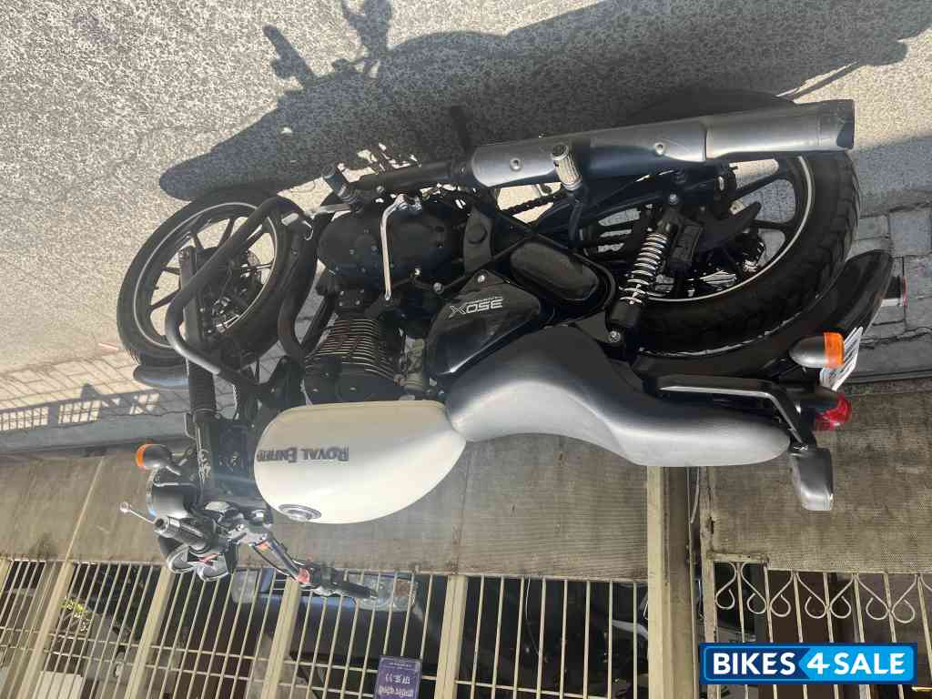 White Royal Enfield Thunderbird X 350 White Royal Enfield Thunderbird X 350