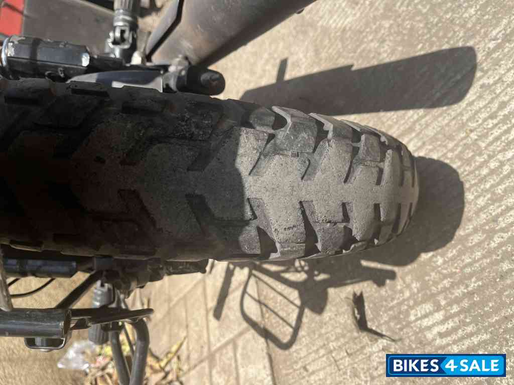 White Royal Enfield Thunderbird X 350 White Royal Enfield Thunderbird X 350