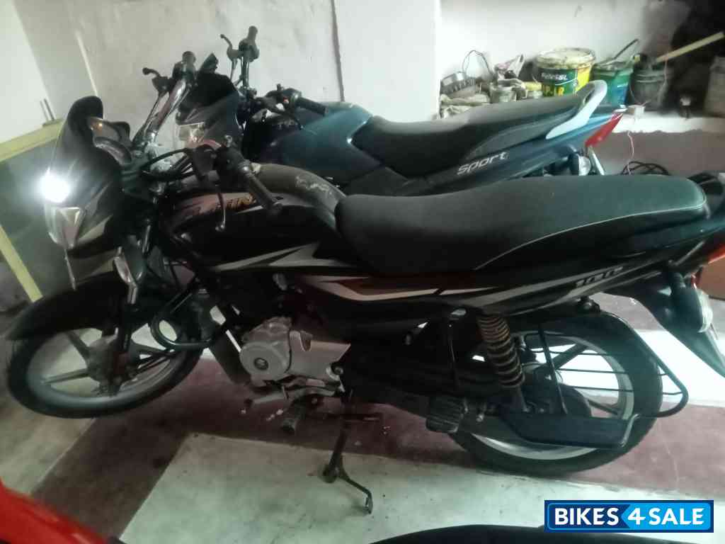 Bajaj Platina 100 ES BS6 Bajaj Platina 100 ES BS6