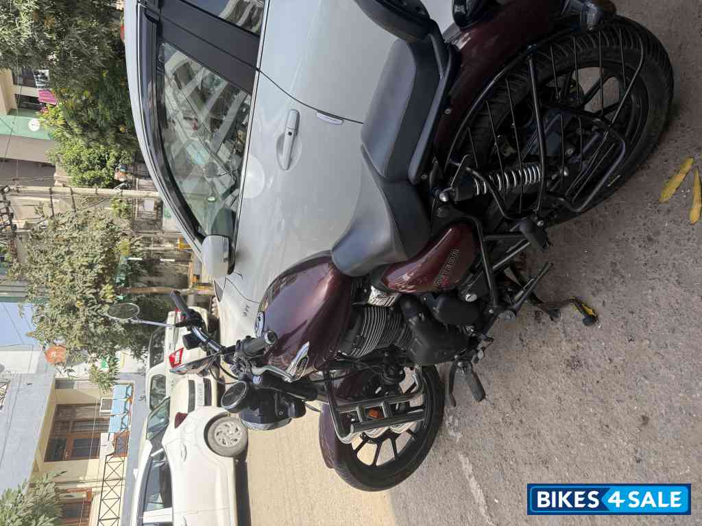 Royal Enfield Meteor 350 Stellar Royal Enfield Meteor 350 Stellar