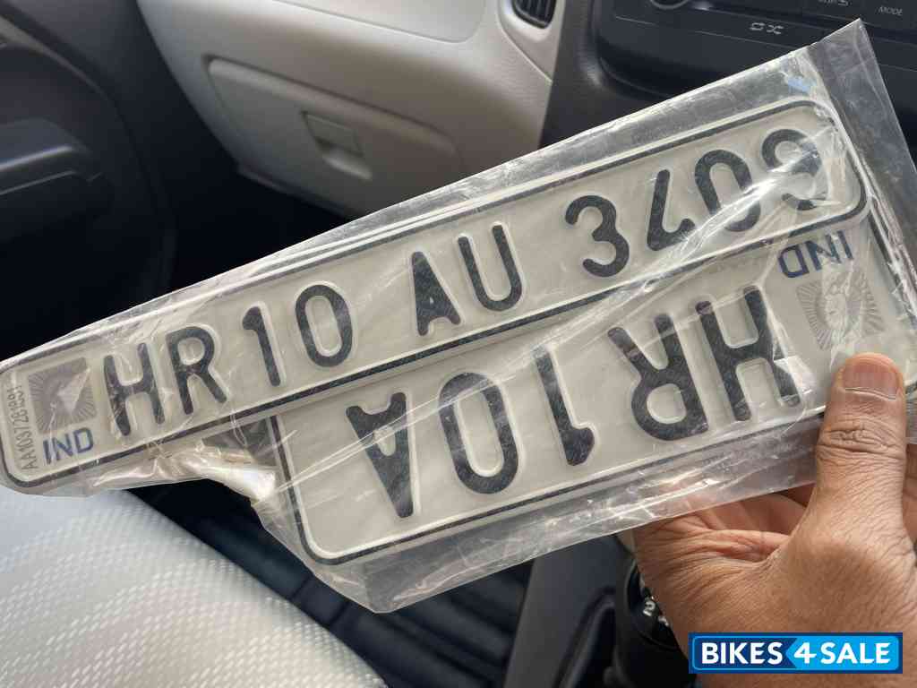 Black/red Honda Shine 100 Black/red Honda Shine 100