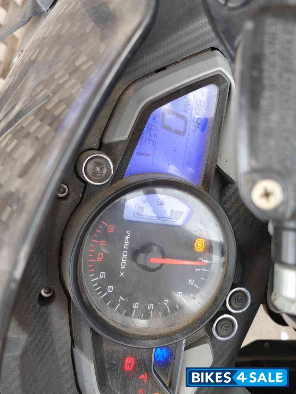 Bajaj Pulsar RS 200 ABS Bajaj Pulsar RS 200 ABS