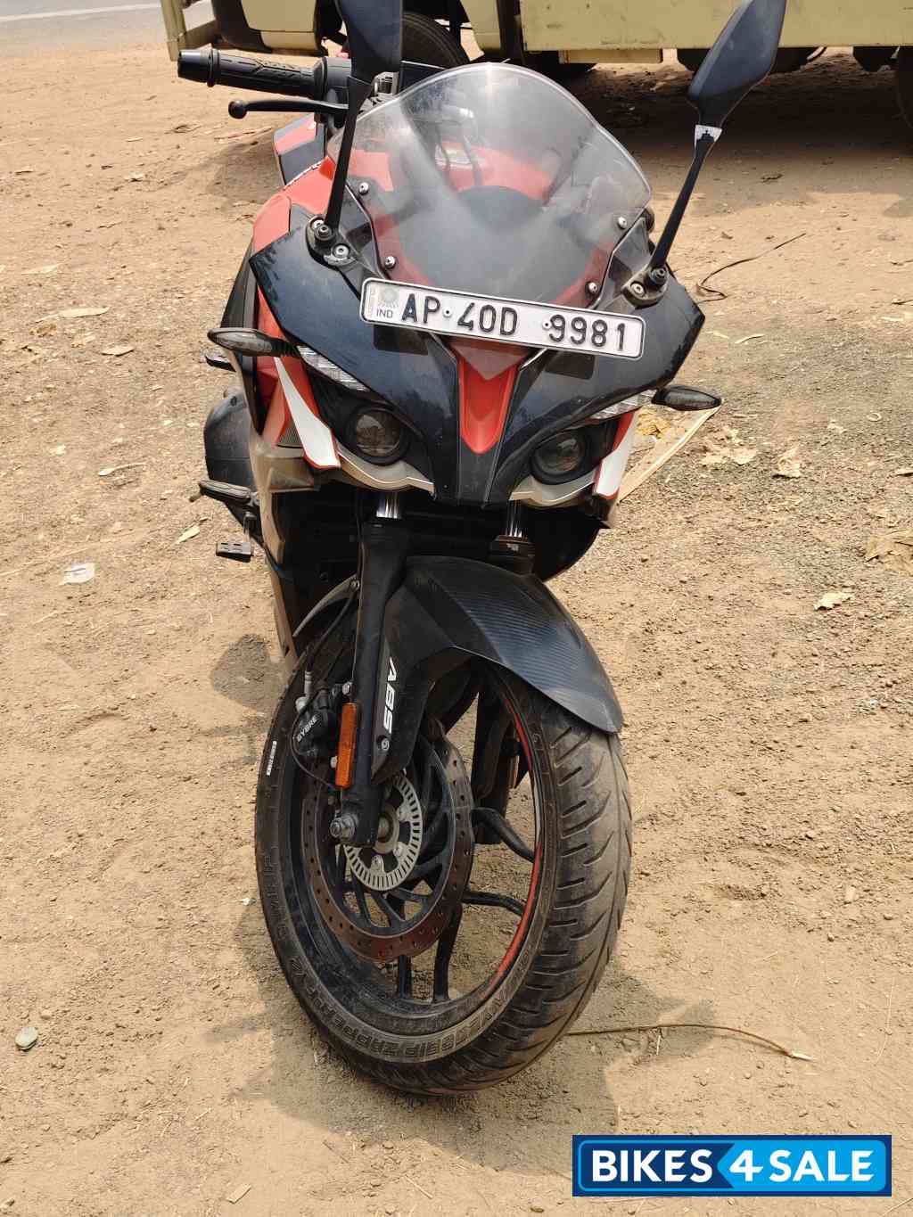 Bajaj Pulsar RS 200 ABS Bajaj Pulsar RS 200 ABS