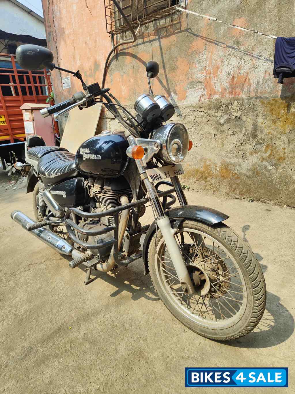 Royal Enfield Thunderbird 350 Royal Enfield Thunderbird 350