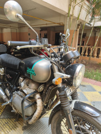 Downtown Drag Grey Royal Enfield Interceptor 650 Twin