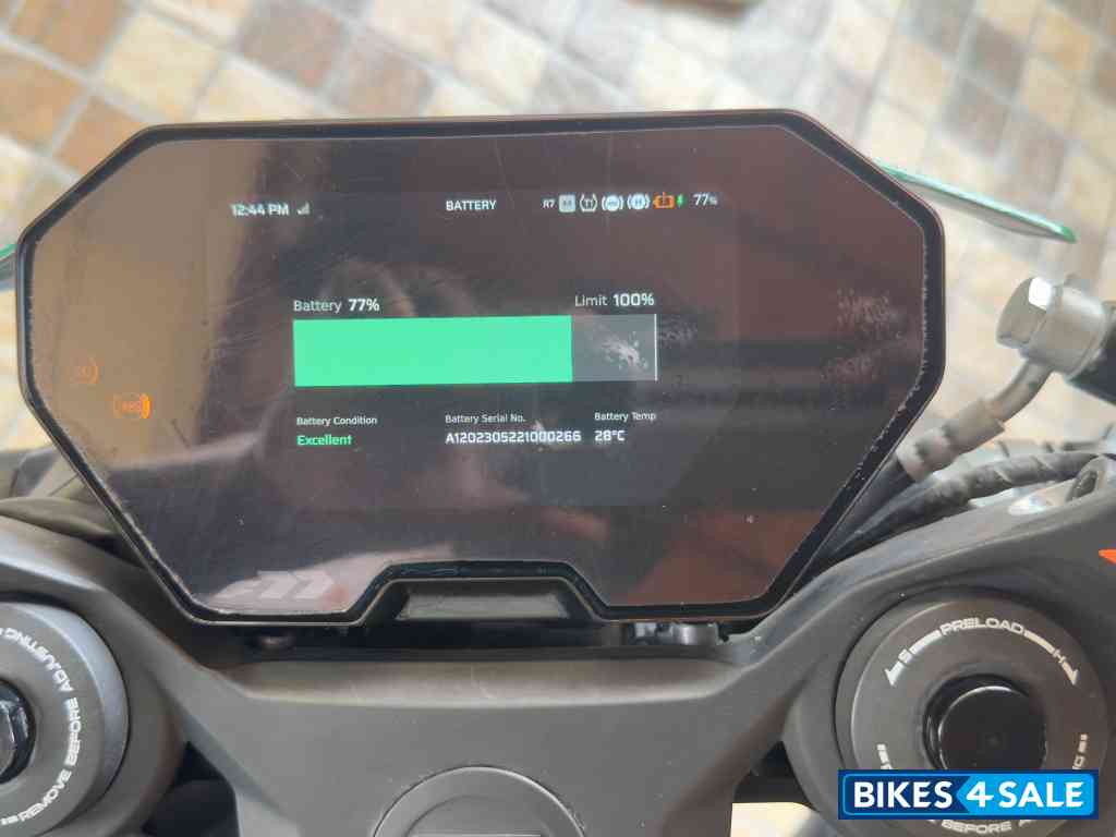 Stealth Black Ultraviolette F77 Recon Stealth Black Ultraviolette F77 Recon