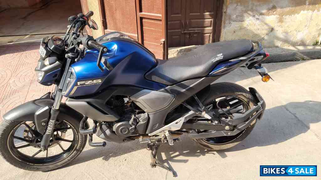 Yamaha FZ-S FI V3 Yamaha FZ-S FI V3