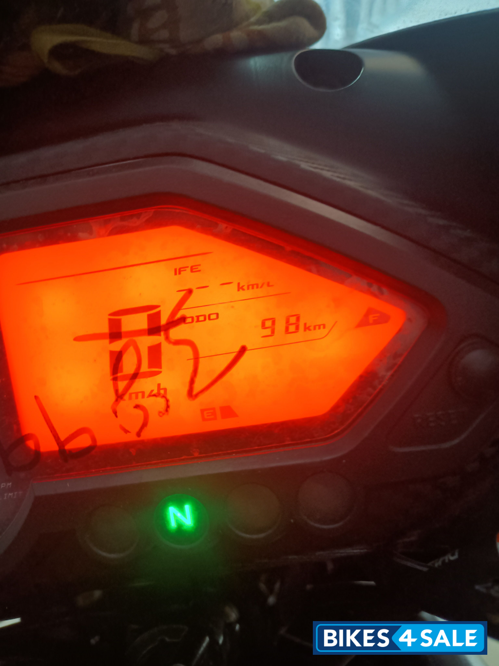 Bajaj Pulsar 125 Neon Disc Single Seat Bajaj Pulsar 125 Neon Disc Single Seat