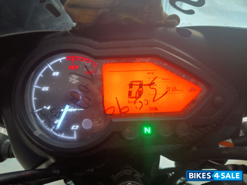Bajaj Pulsar 125 Neon Disc Single Seat Bajaj Pulsar 125 Neon Disc Single Seat