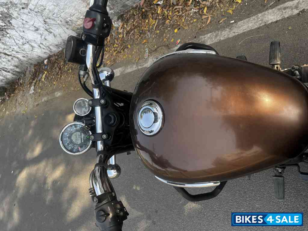 Royal Enfield Meteor 350 Supernova