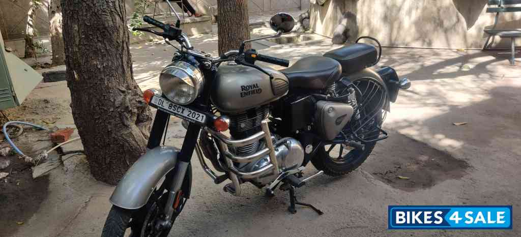 Royal Enfield Classic Gunmetal Grey Royal Enfield Classic Gunmetal Grey