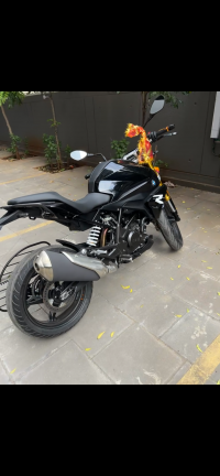 Cosmic Black BMW G 310 R BS6
