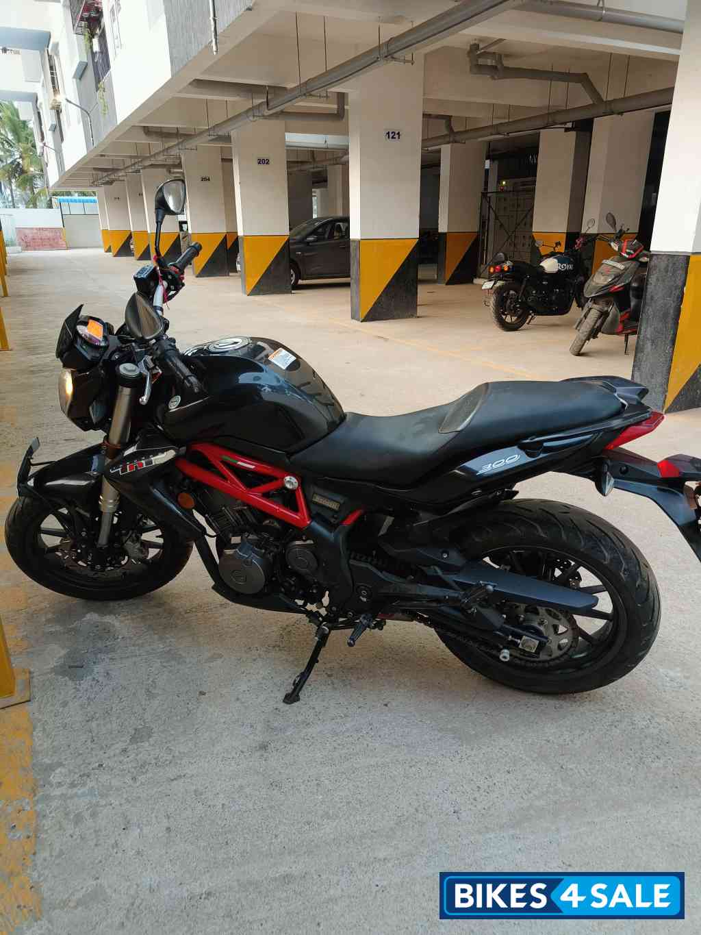 Benelli TNT 300 Benelli TNT 300