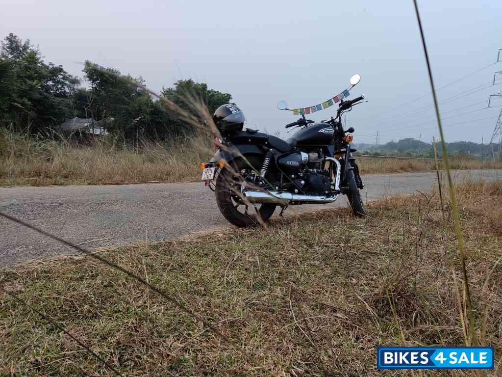 Royal Enfield Meteor 350 Stellar Royal Enfield Meteor 350 Stellar