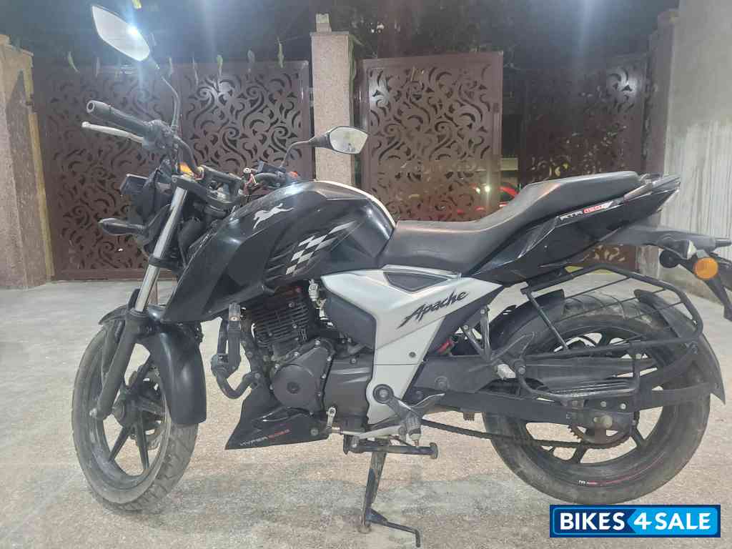 TVS Apache RTR 160 4V TVS Apache RTR 160 4V