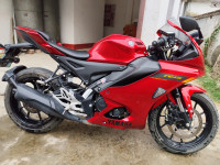 Metallic Red Yamaha R15 V4