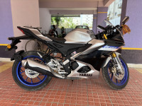 Yamaha R15M