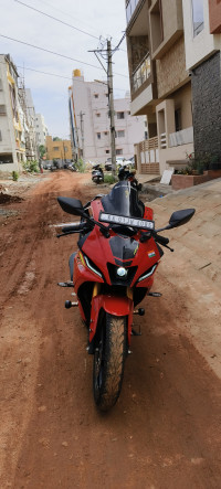 Yamaha R15 V4