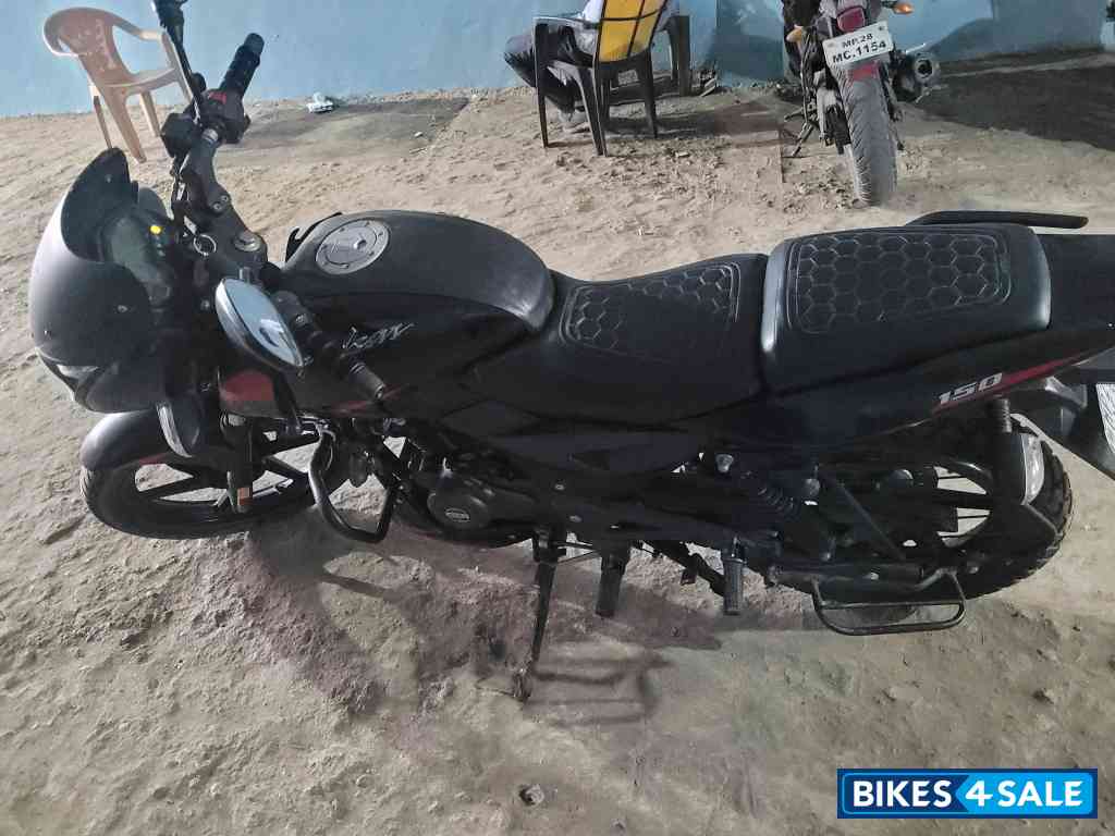 Bajaj Pulsar 150 Twin Disc Bajaj Pulsar 150 Twin Disc
