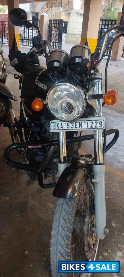 Royal Enfield Thunderbird 350 Royal Enfield Thunderbird 350