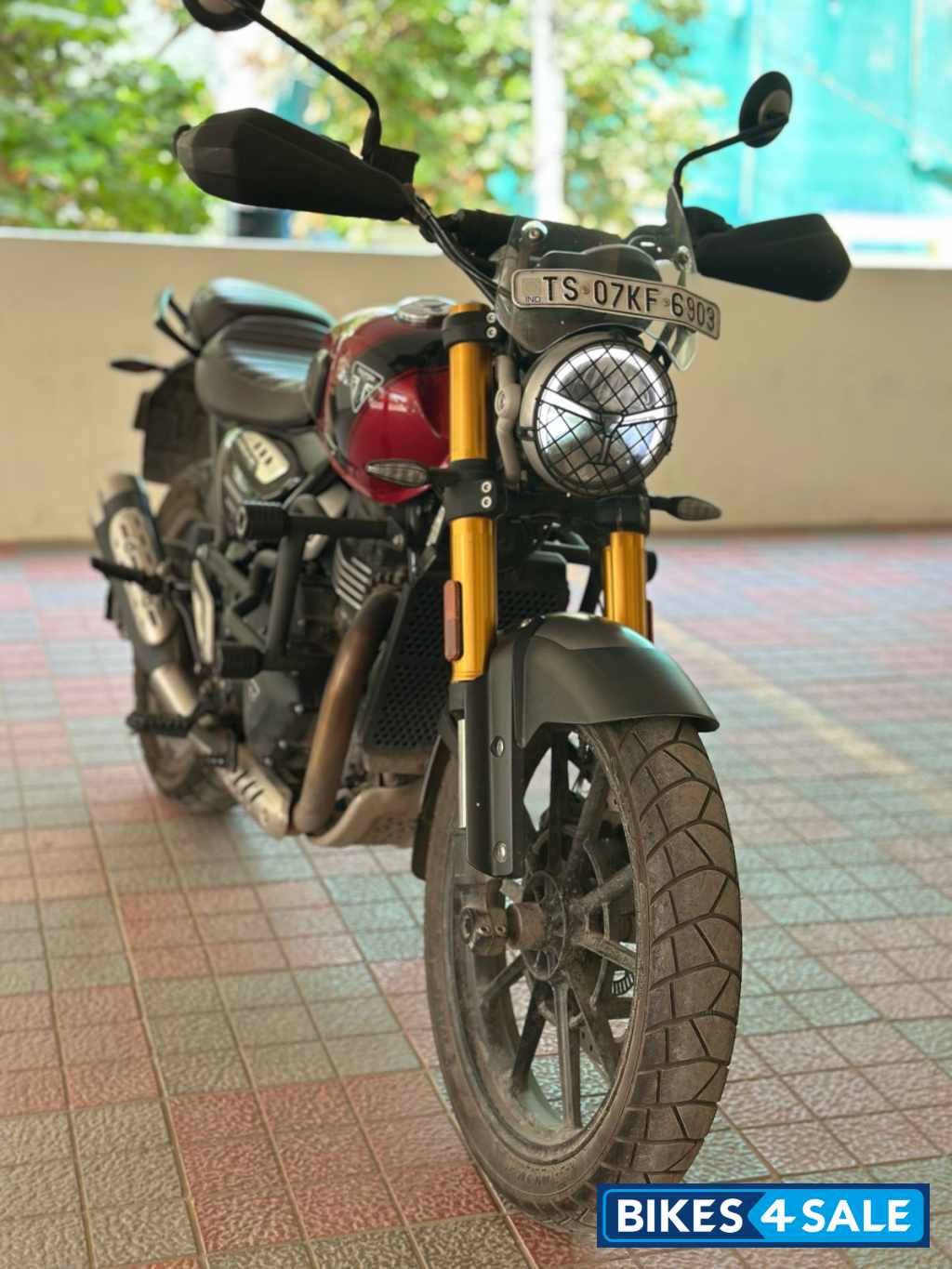 Red Triumph Scrambler 400 X Red Triumph Scrambler 400 X