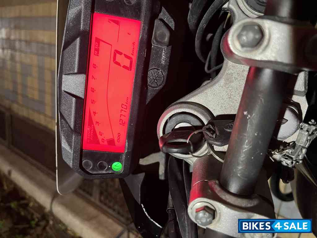 Black Yamaha FZ FI V2 Black Yamaha FZ FI V2