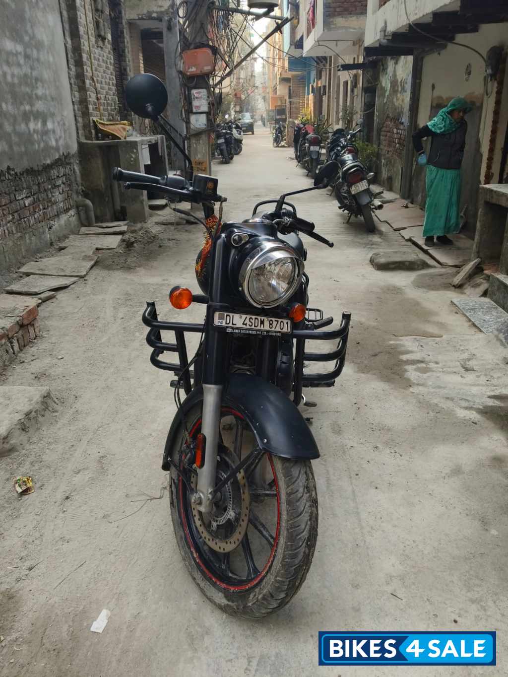 Black Royal Enfield Classic Stealth Black Black Royal Enfield Classic Stealth Black