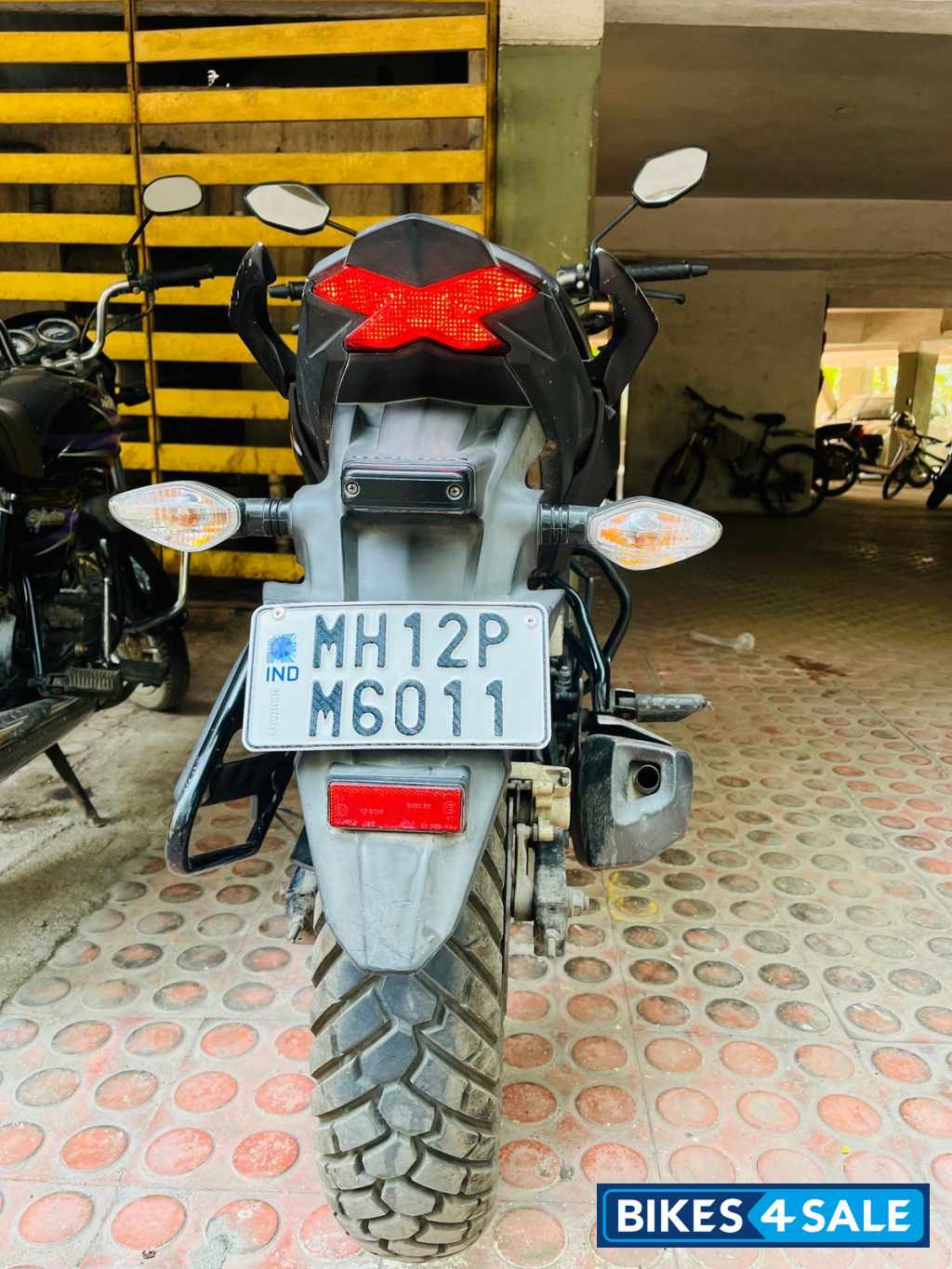 Honda CB Hornet 160R Honda CB Hornet 160R