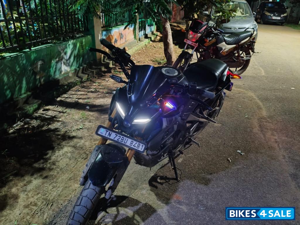 Metallic Black Yamaha MT-15 Ver 2.0