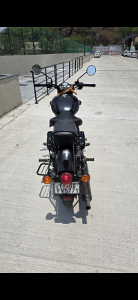 Stealth Black Royal Enfield Classic Stealth Black