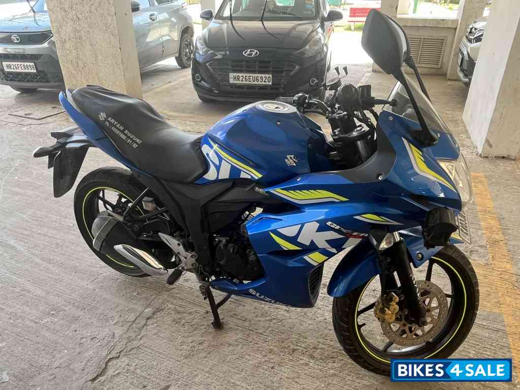 Suzuki Gixxer SF Fi Suzuki Gixxer SF Fi