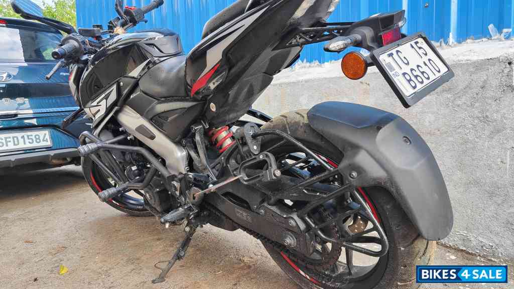 Black Bajaj Pulsar NS400Z Black Bajaj Pulsar NS400Z