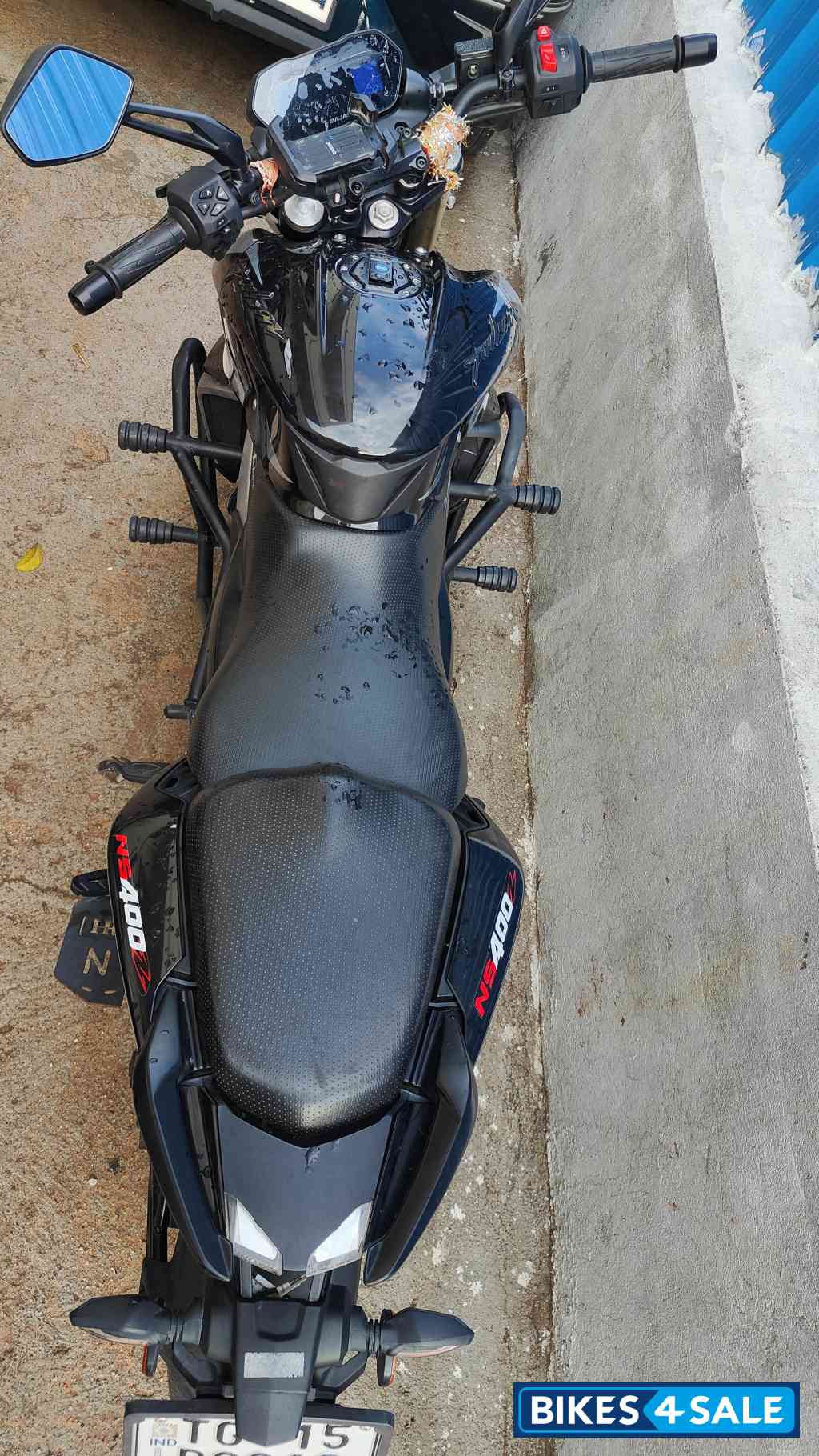 Black Bajaj Pulsar NS400Z Black Bajaj Pulsar NS400Z