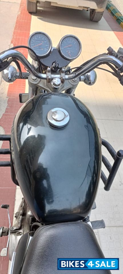 Royal Enfield Thunderbird 350 Royal Enfield Thunderbird 350