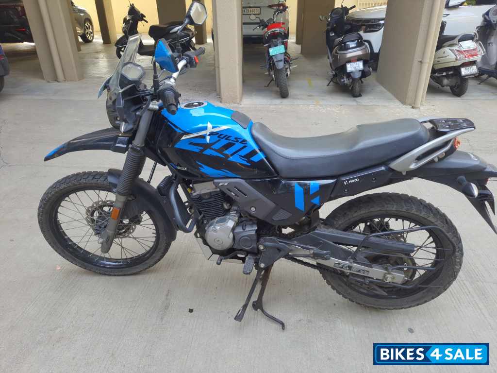 Polestar Blue Hero Xpulse 200 4V Polestar Blue Hero Xpulse 200 4V